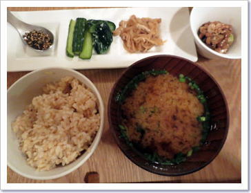 無農薬玄米ご飯