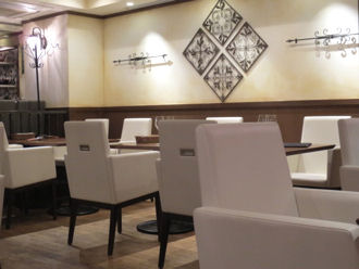 ラロラ店内